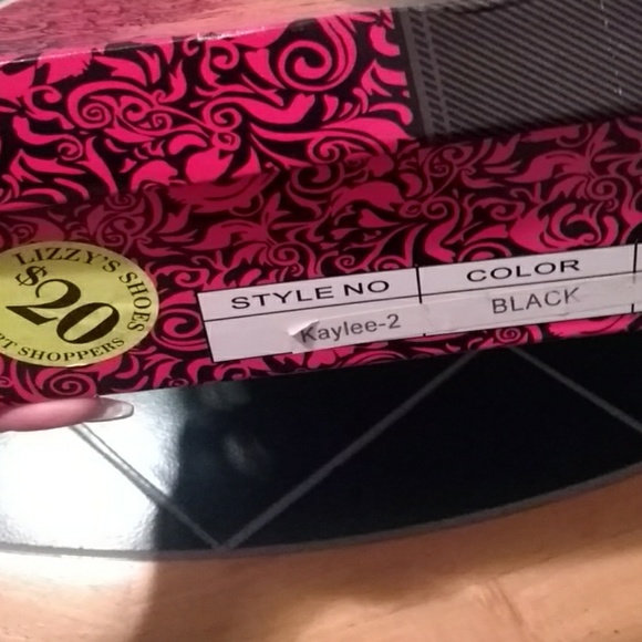 Boots - Picture 3 of 3